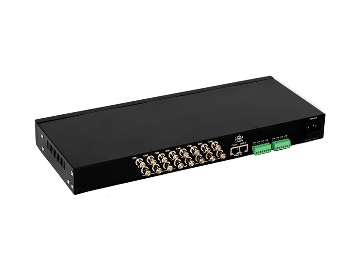 UTP-8R